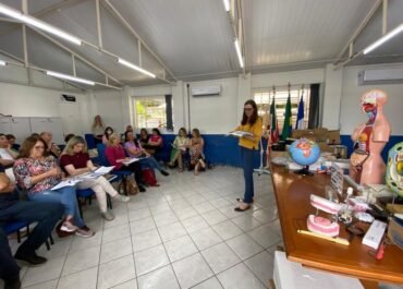 Secretaria de Educação investe na aquisição de 14 laboratórios de ciência